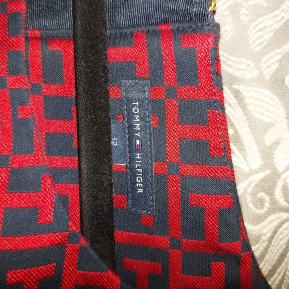 Red with dark navy pattern dress. Bold gold back zipper. Worn once - Picture 4 of 5